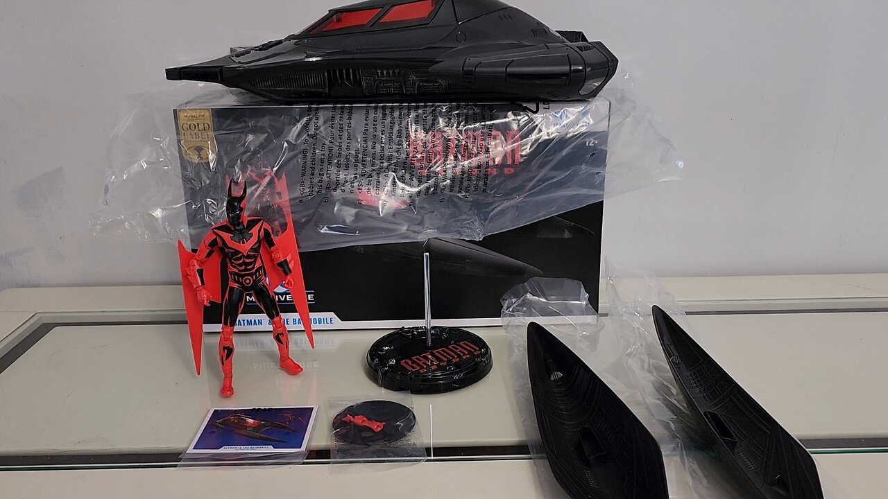 Batman Beyond Batmobile | Gold Label @mcfarlane_toys_official @dcofficial