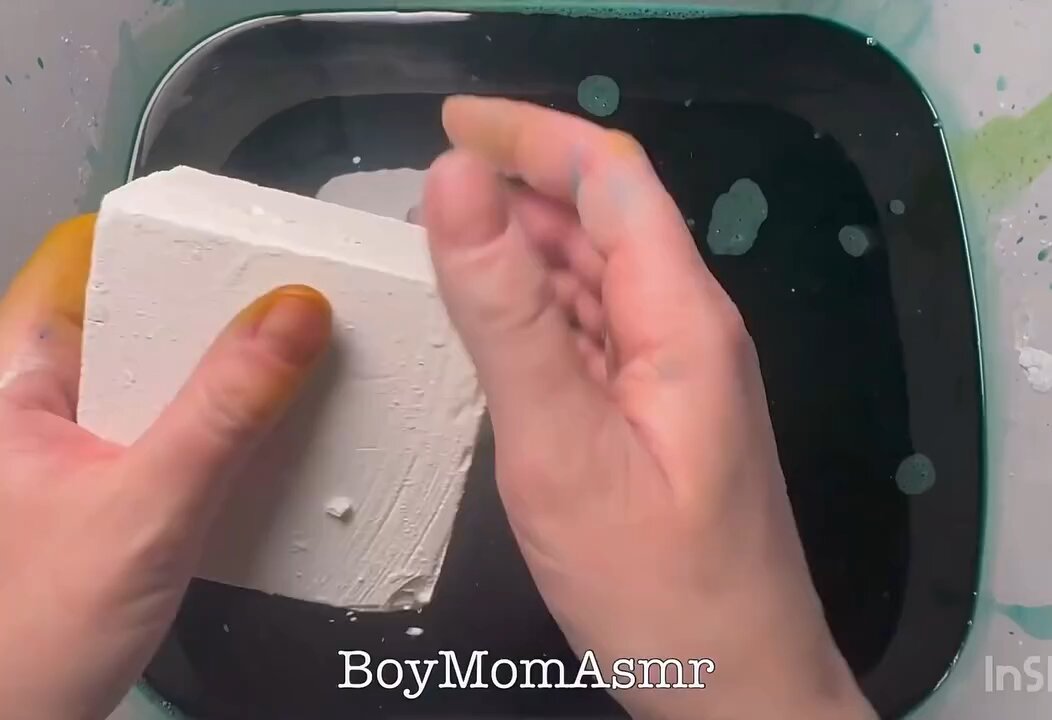 white and colour full chalk