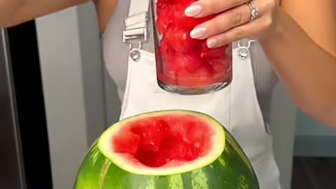 This fresh fruit Watermelon Jelly is perfect for summer!😍