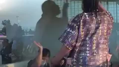 India 🇮🇳 flight cancelled one female sex lady on counter