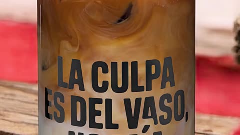 La Culpa Es Del Vaso, No Mía - Vaso Único y Divertido #vasounico #fraseepica