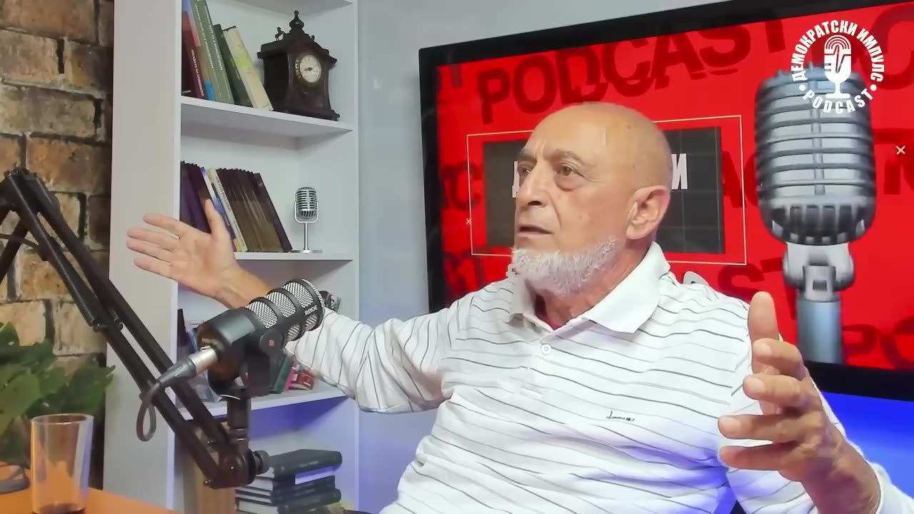 СИТЕ САКААТ ДА БИДАТ МАКЕДОНЦИ, САМО НИЕ ДА НЕ БИДЕМЕ!