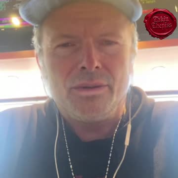 🚨 BREAKING: Ex-PM Tony Abbott Has A $69 Frothy At Newie Tavern