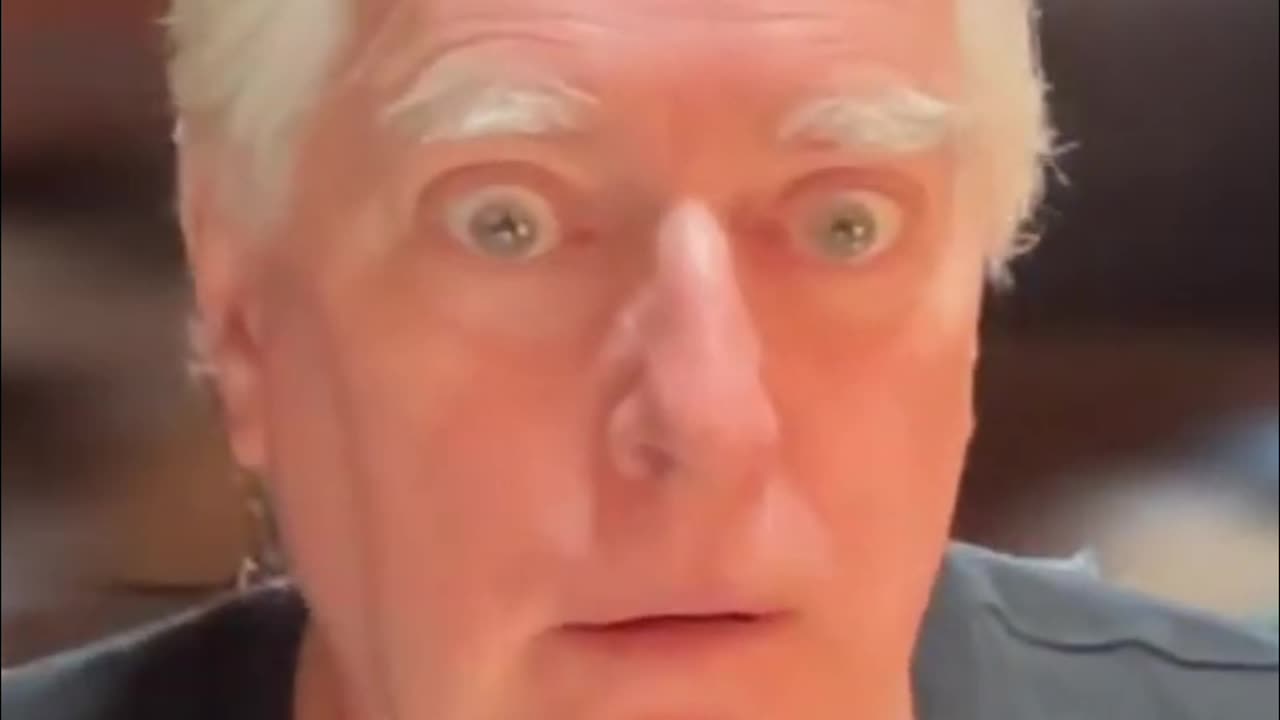 Past Decisions Haunt You? Discover How to Avoid Regret!