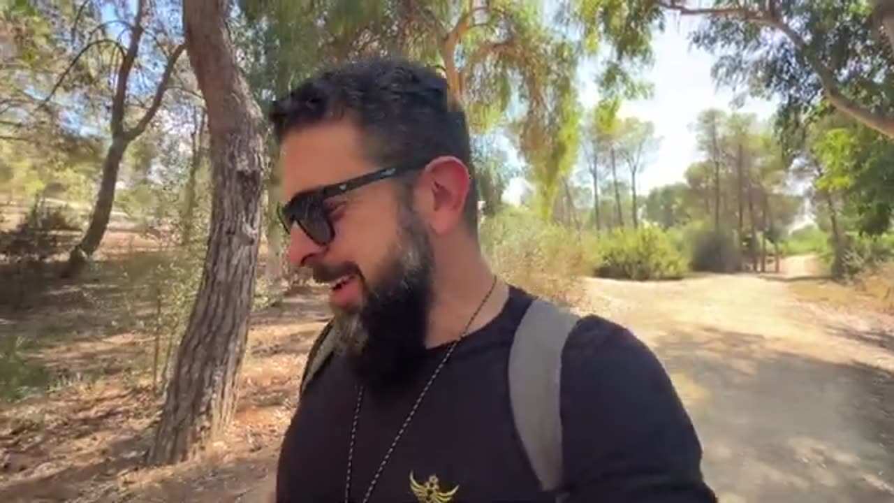 RUTTE mocks Russia. Milei in DC. Trump claims Putin looks bad, BRICS defeated. Zelensky grabs Odessa