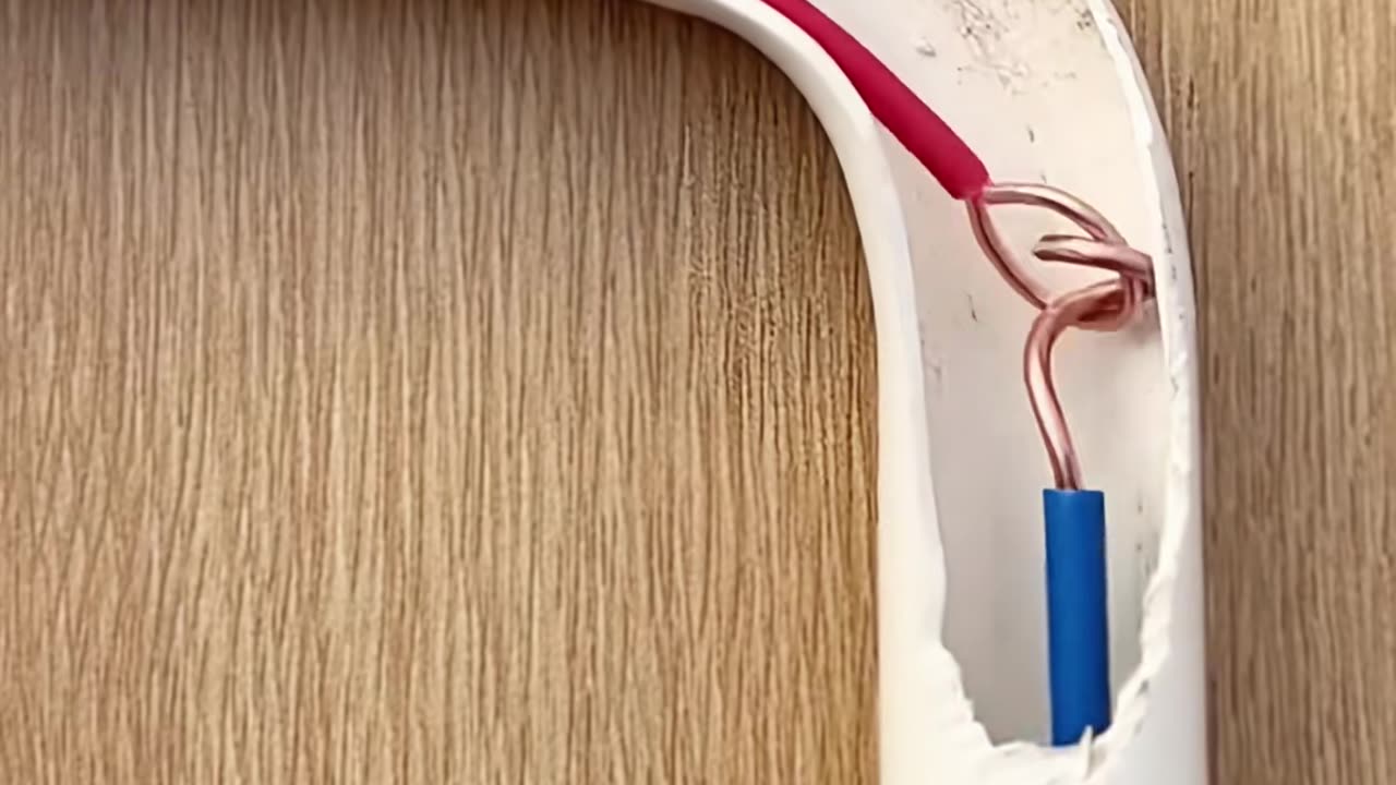 🤔💡 Can You Guess This Hack? | LifeHacksDaily