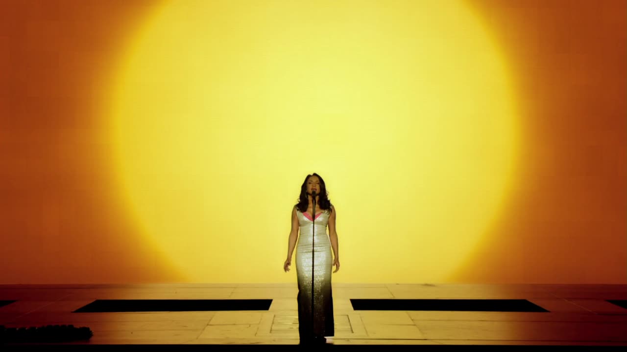 Pearls - Sade (live)