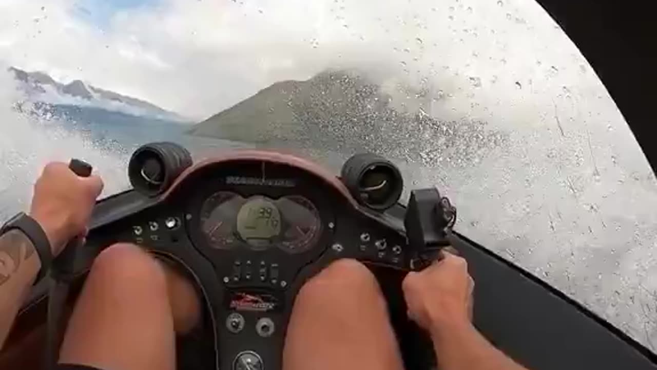 Speed Boat / Sub