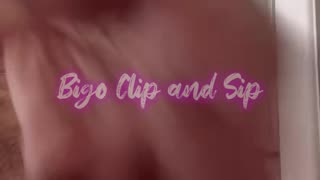 MadamLo packing roommates stuff n allegedly finds a bottle of Davoto 12/6/25 #bigoclipandsip