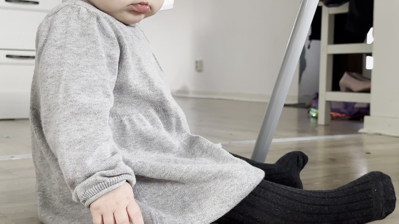 Baby Kayla the little cleaner 😂🧽