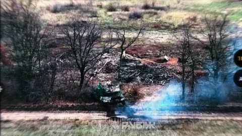 Ukrainian T64 Tank Closes In On Russian Positions(Incredible Footage)