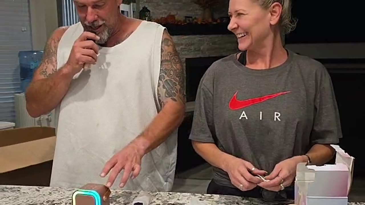 Unboxingmystery.com home of the undelivered mail mystery boxes