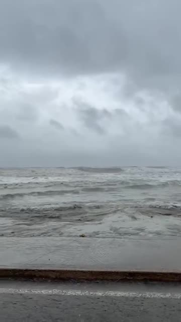 Mar de leva en Cartagena