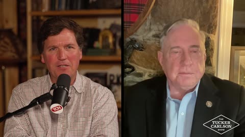 Tucker & Col. MacGregor Warn How Neocons Are Exploiting the Drug Crisis to Drag America Into War
