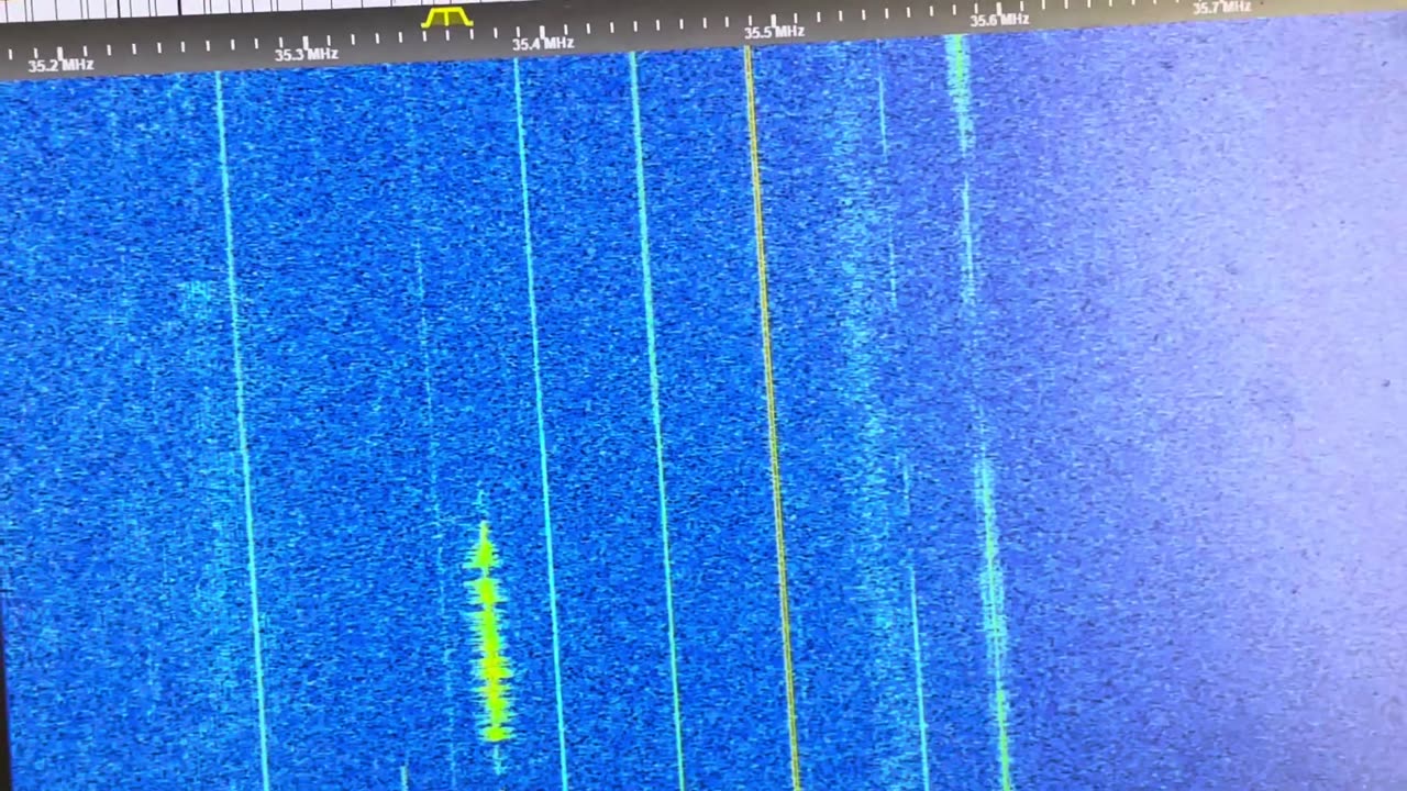 464.500 NFM 67.0 Hz & 136.5 Hz PL Tones Two Users Tower Cranes On Itinerant Frequency 12 31