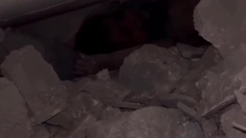 Una culla di macerie.