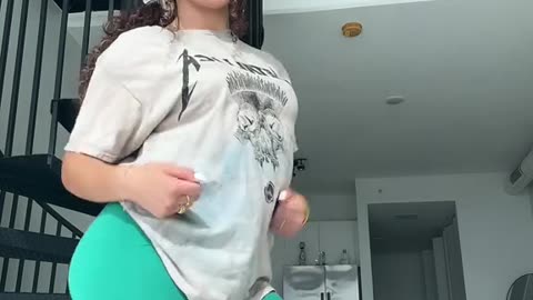 McKenzie Valdez Green Bum