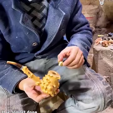 This guy makes the coolest smoking pipe!.hd