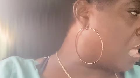 Momma trying to get some yick tonight from random mN