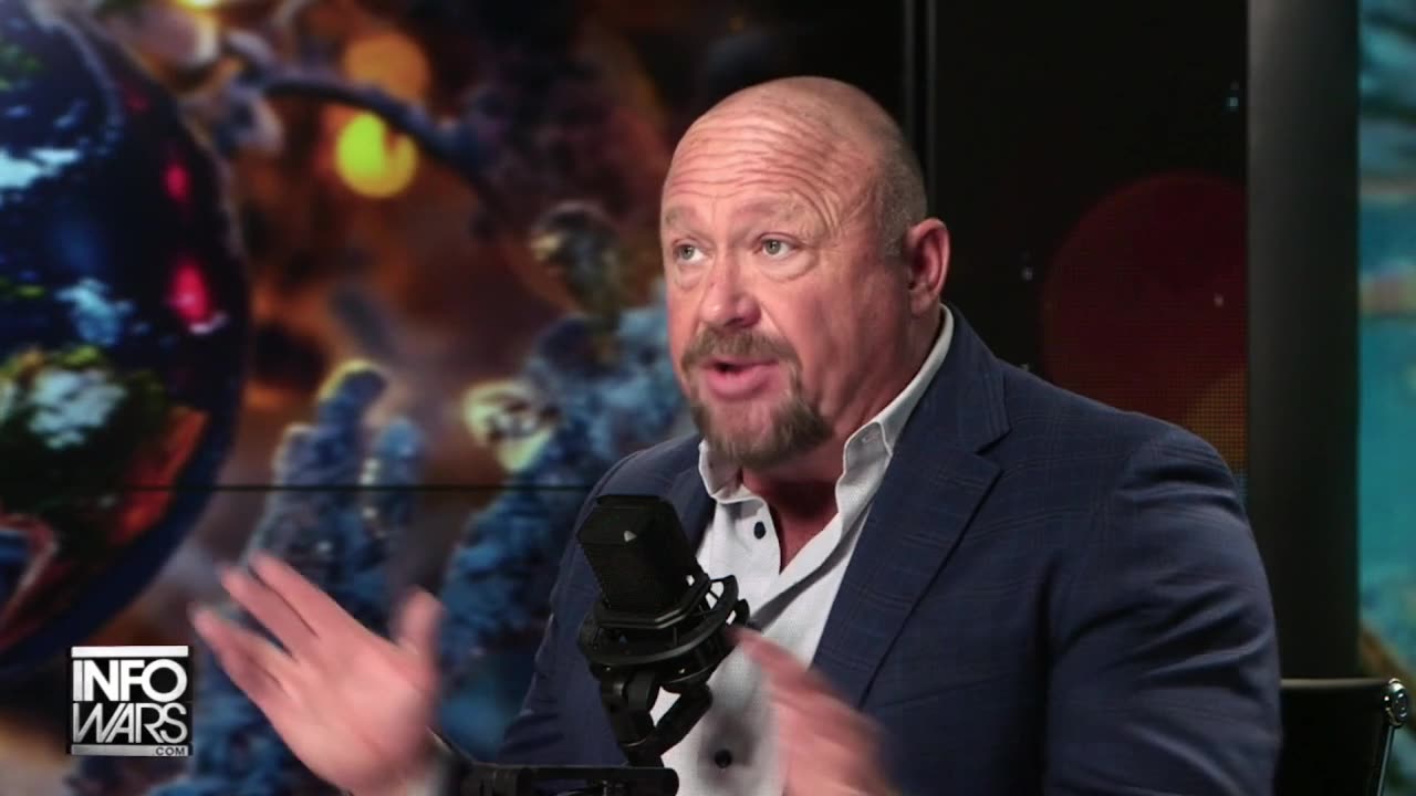 The Alex Jones Show in Full HD for December 17, 2025.