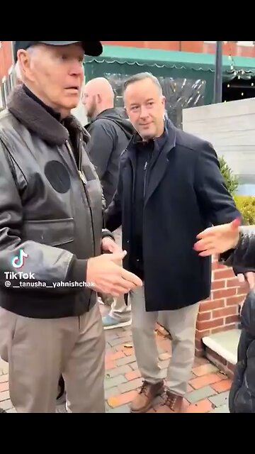 Joe Biden says he’s continuing to work “as hard as he can” to get more U.S. backing for Ukraine.