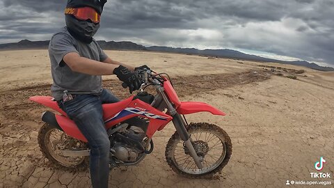 Motoweasel went swimming today😆