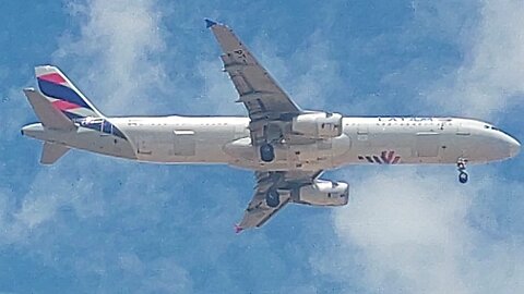 Airbus A321 PT-MXH coming from Manaus to Fortaleza