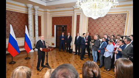 Vladimir Putin odpověděl na otázky novinářů