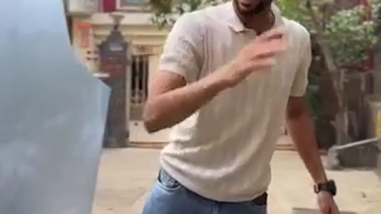 Ashish Fuomedyxe Memengg