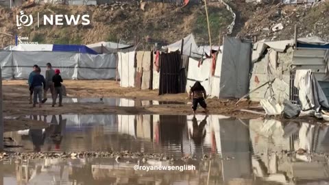 Heavy rains flood tents of displaced Gazans