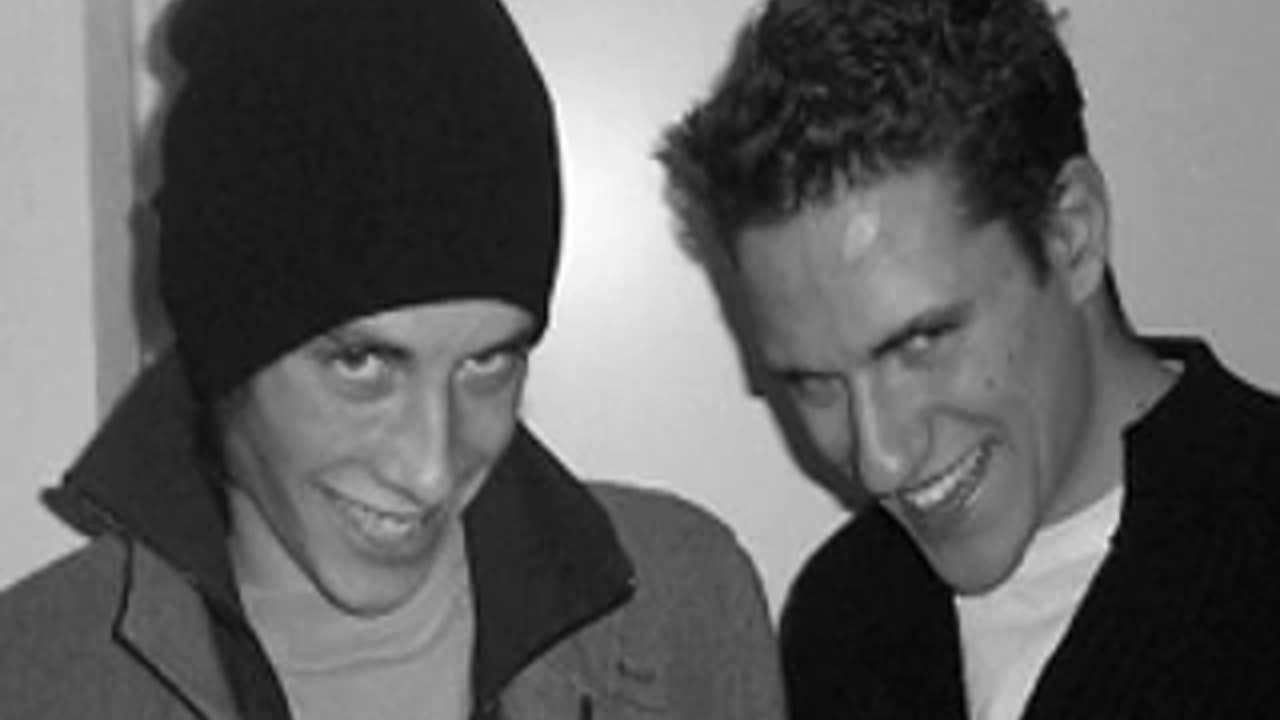 De 6 Apornas Armé (Army of the Six Monkeys) - Super Hjältar Ft Unikum 1998 Sweden HD