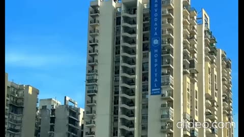 Gaur City 5th Avenue 2/3 BHK Home Apartments Greater Noida West