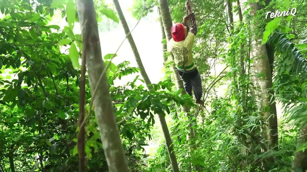 A Day in Life of Africa’s Wooden Scooter Crew