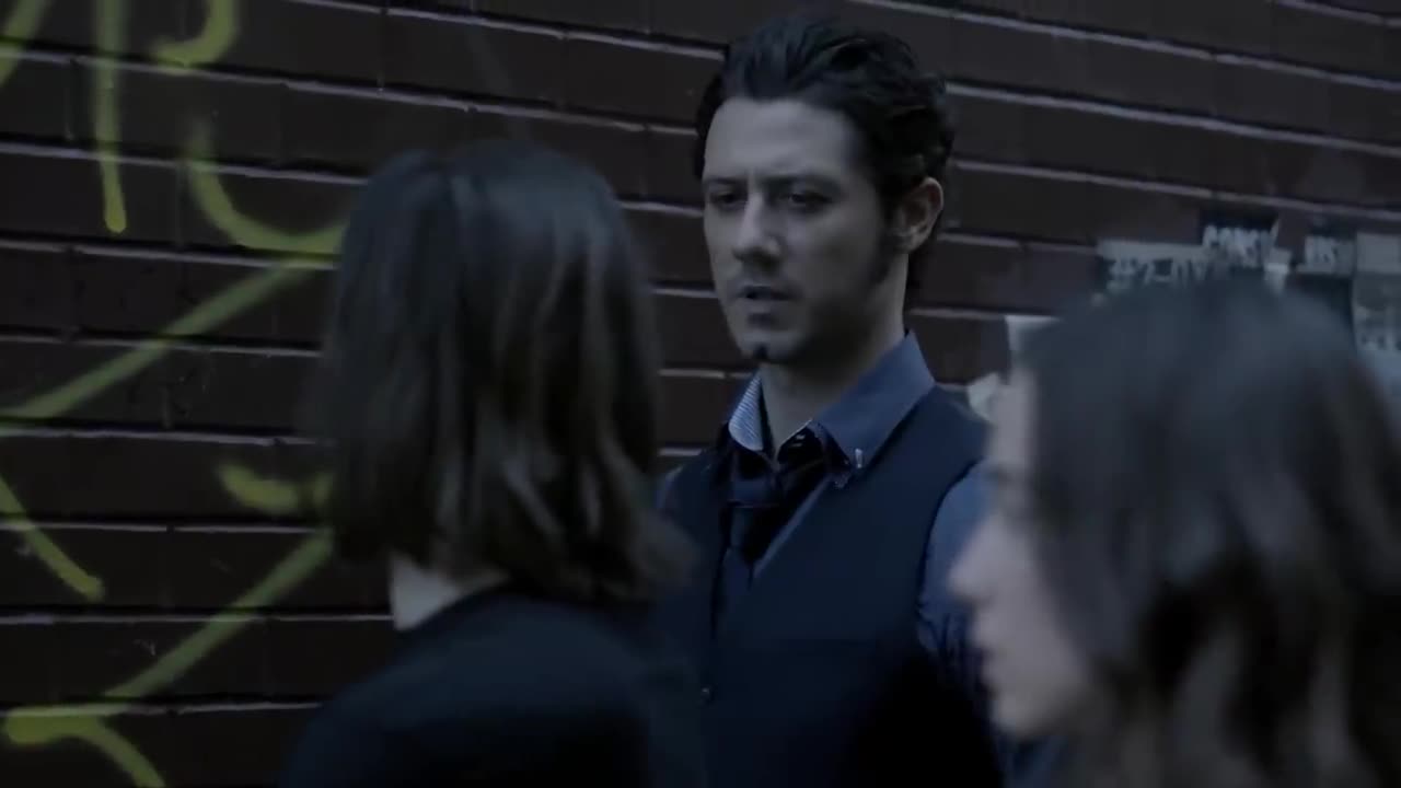 The Magicians (2017) - How To Rob A Bank...Magician Style