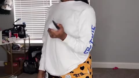 BIGSUEWOO LINES WEEZY THEN SETS UP HER KIDS VR HEADSET BIGO LIVE