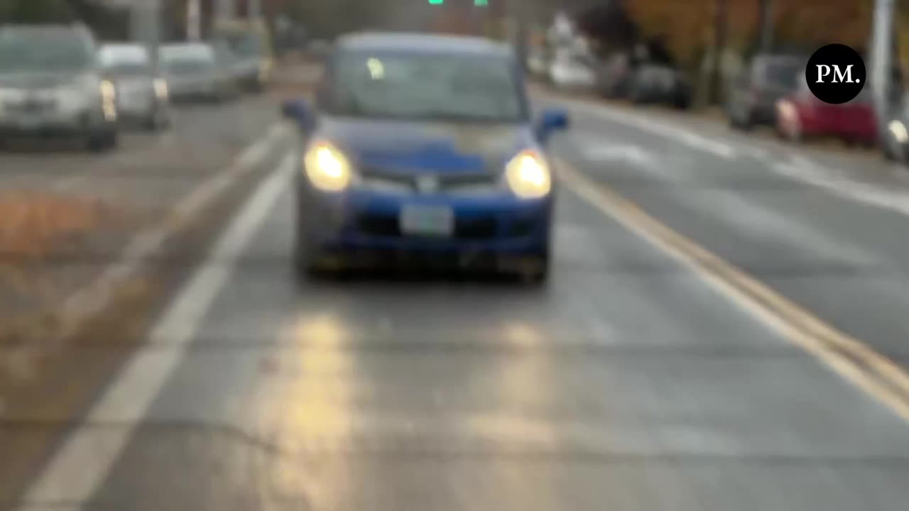 Portland Oregon - Liberals following ICE agents around