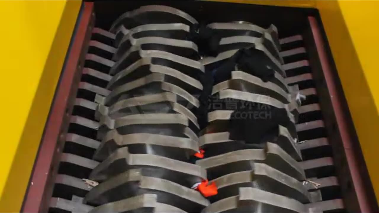 Double-Shaft Shear Shredder: Versatile Solution for Wood, Fabric, Paper & Square Tubes