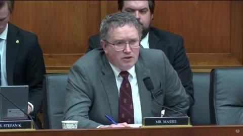 Rep. Thomas Massie Questions Jordan Peterson on Dangers of Government Surveillance: 3/7/2024