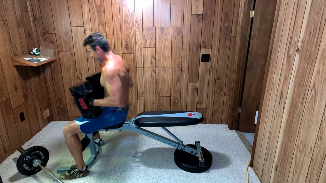 AM Session: Chest and Front Delt Workout While Cutting