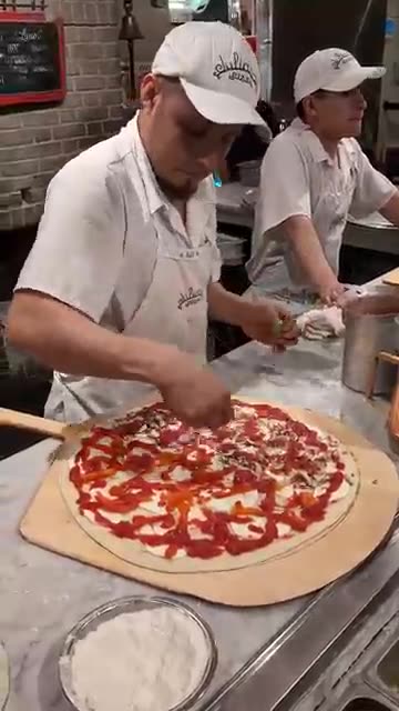 🍕 Legendary Juliana's Pizza in Dumbo Brooklyn NYC! Must-Try Slice 😋🗽