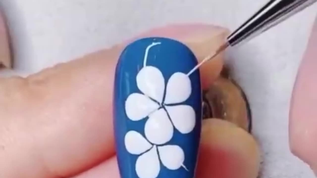 Flower Nail Design