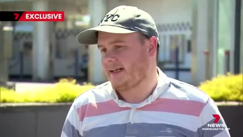 Brave woman fights back in terrifying carwash confrontation...