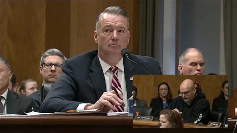 Thượng nghị sĩ John Fetterman (D-PA) chỉ trích gay gắt đảng của mình...