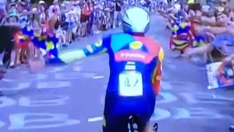 Julien Bernard, 2024 Tour de France stage 7, heartwarming scene #tourdefrance2024