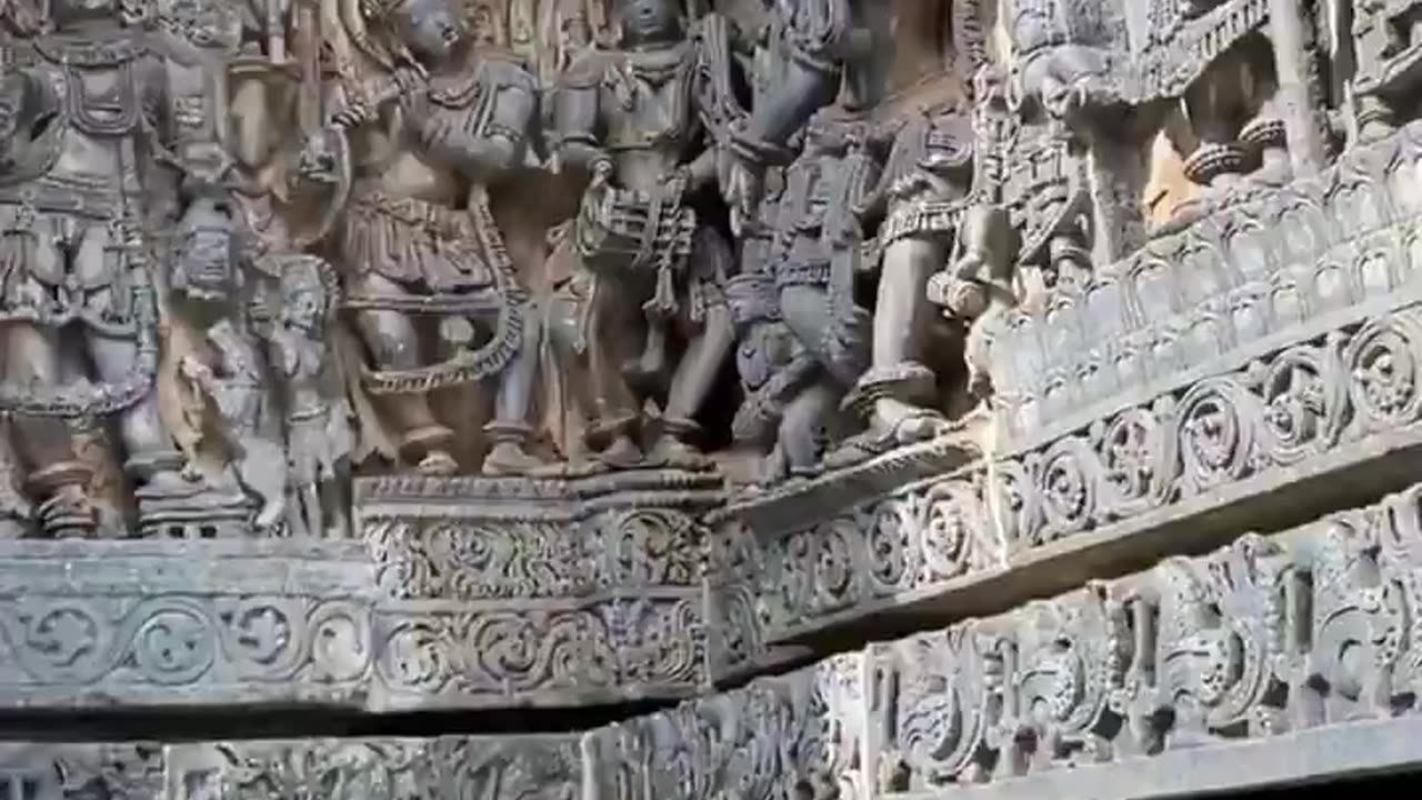 COMPLEX AND VERY DETAILED ARCHITECTURE COMING FROM A PREVIOUS ADVANCED CIVILIZATION