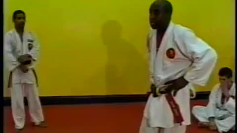 Vee Arnis Jitsu Knife Defense