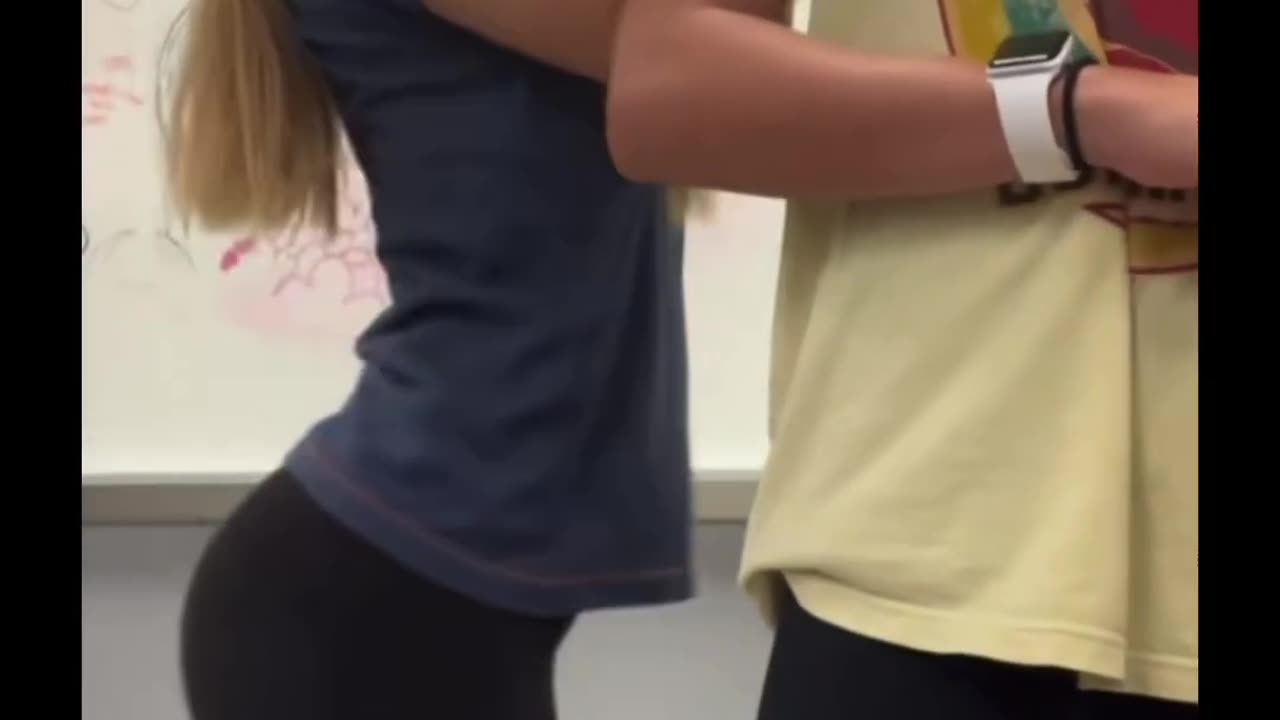 TikTok bop Challenge 🍎