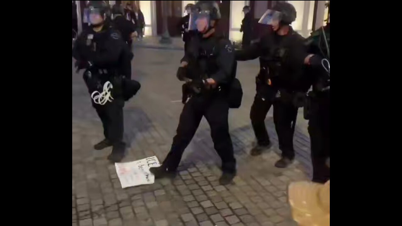 NYPD & LAPD dealing with protesters