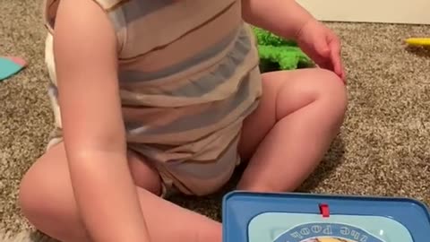 Funny Video of Cute Babe 004