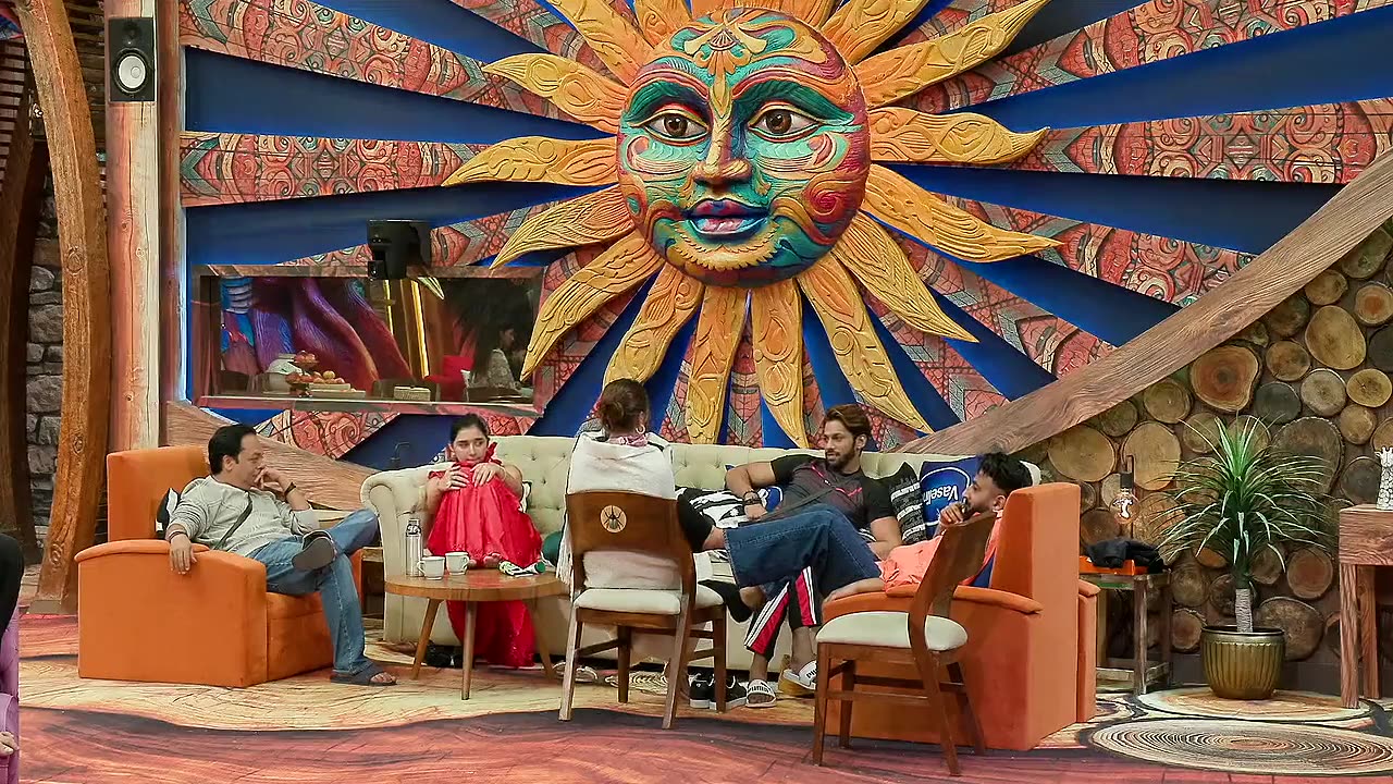 Bigg Boss S19 E33 - Day 32: Party Hard for Captaincy